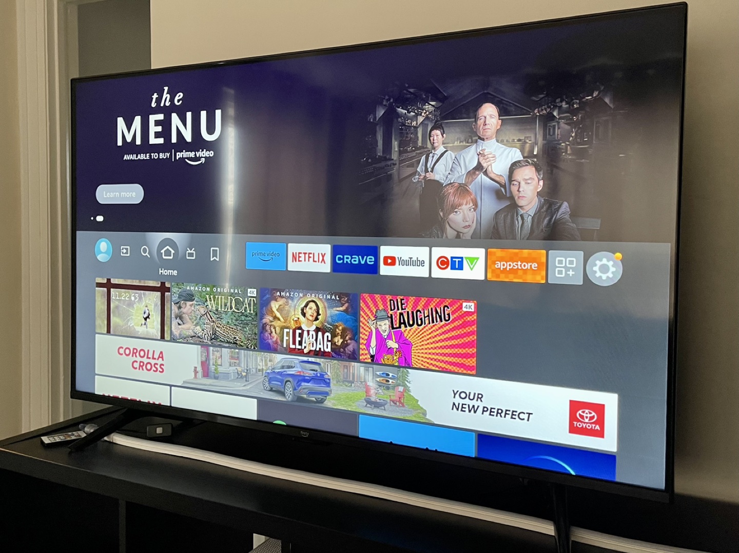 Amazon Fire TV 55" Omni Series smart
TV, hands-free with Alexa - photo 2