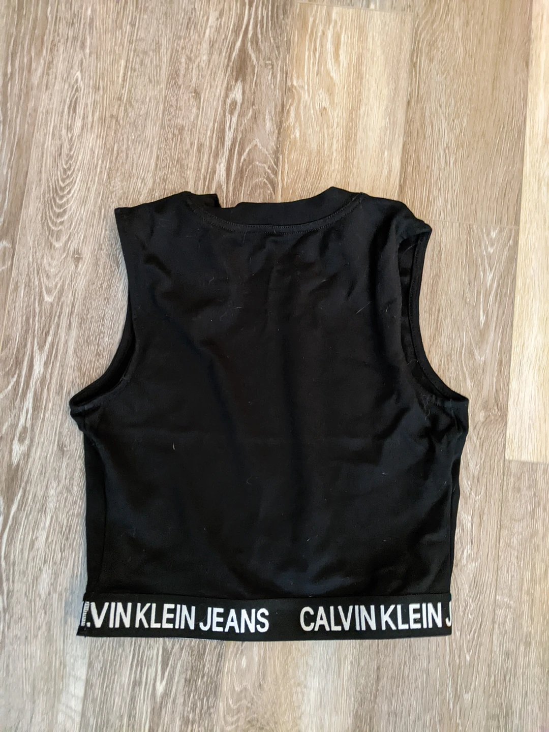 Calvin Klein Jeans Crop Top size small - photo 3