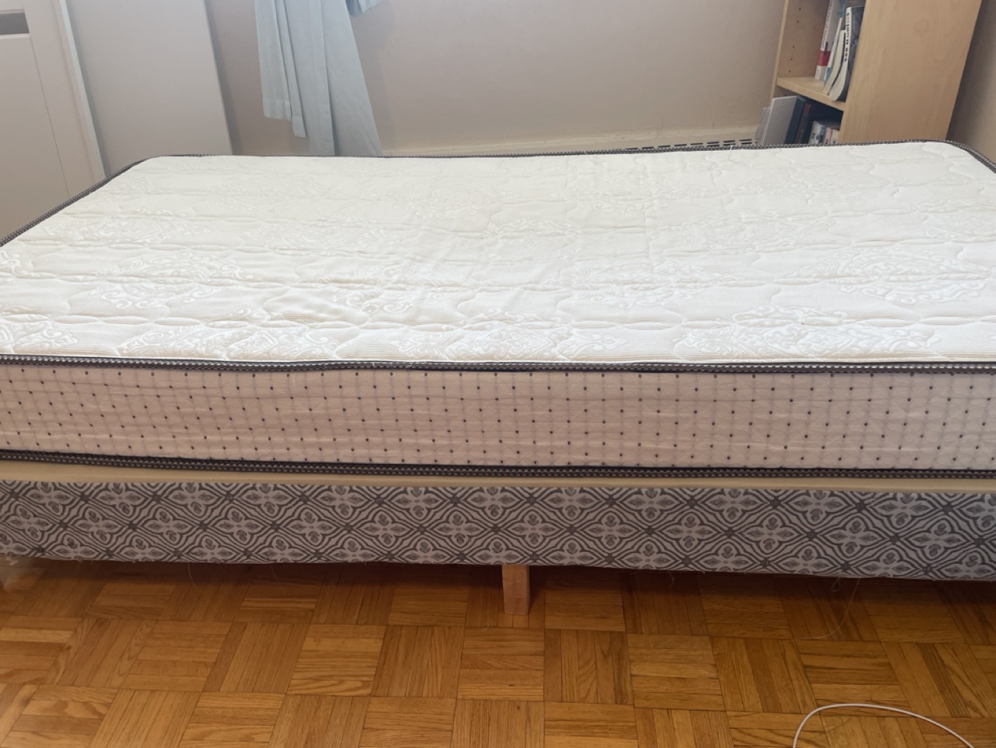 Twin bed mattress - photo 3