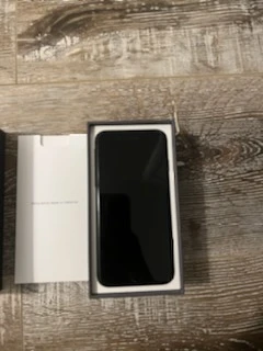 I phone 8 - photo 4