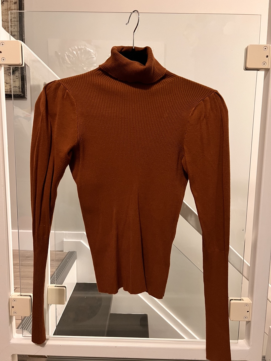 Dynamite turtleneck (XS)