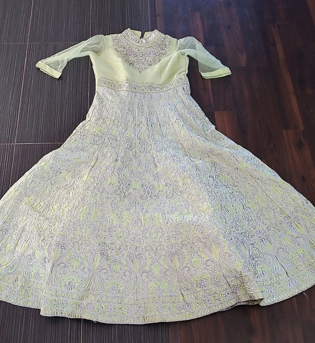Light green dresss