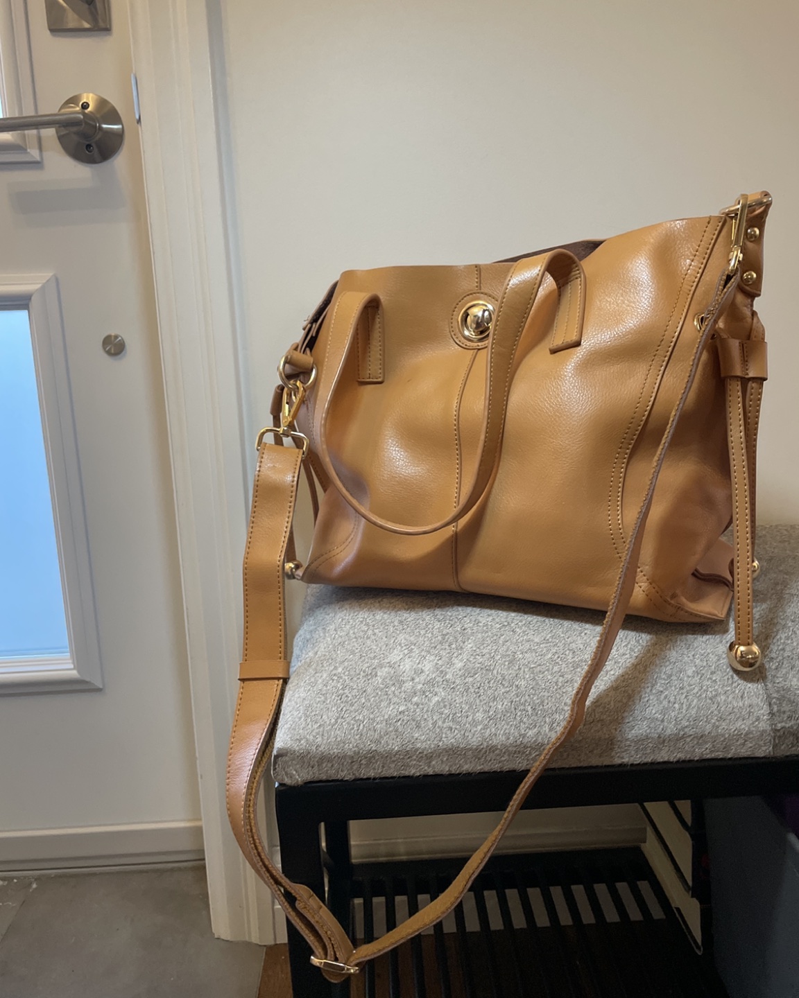 Sand brown leather purses thumbnail