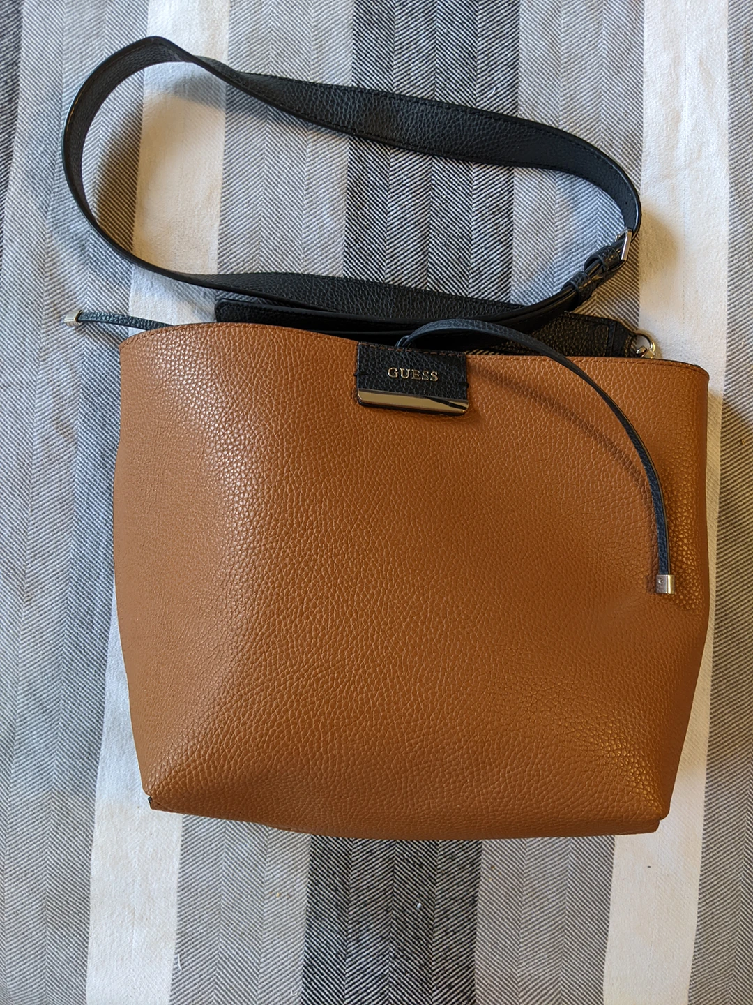 Black Reversible GUESS Crossbody Bag image indicator(4)