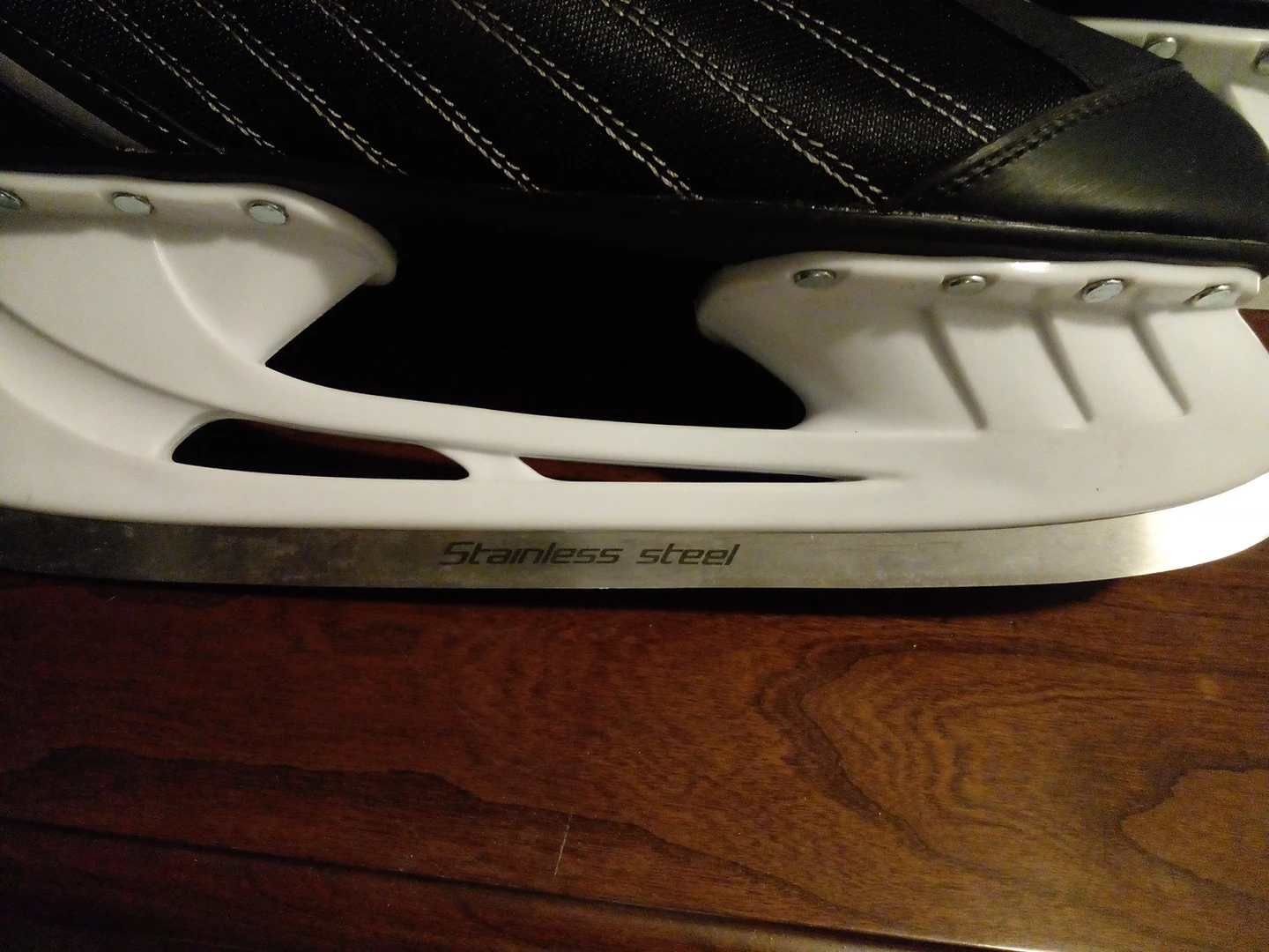 BRAND NEW SKATES!! CHEAP!! - photo 2