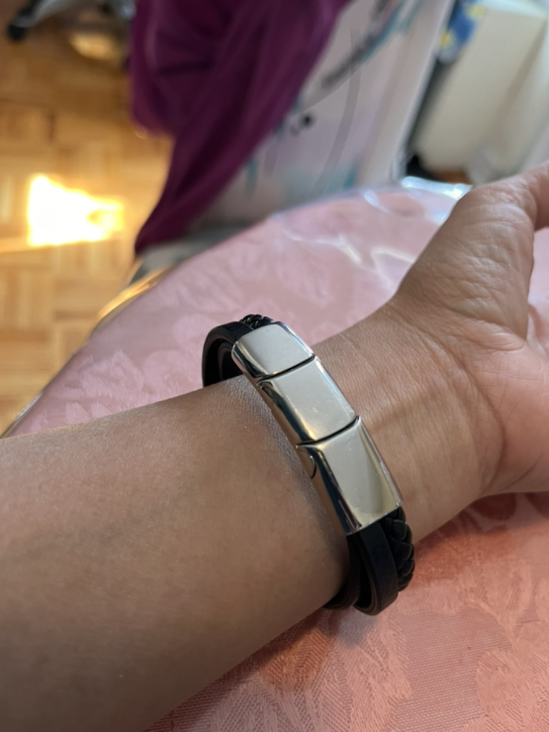 Leather bracelet image indicator(5)