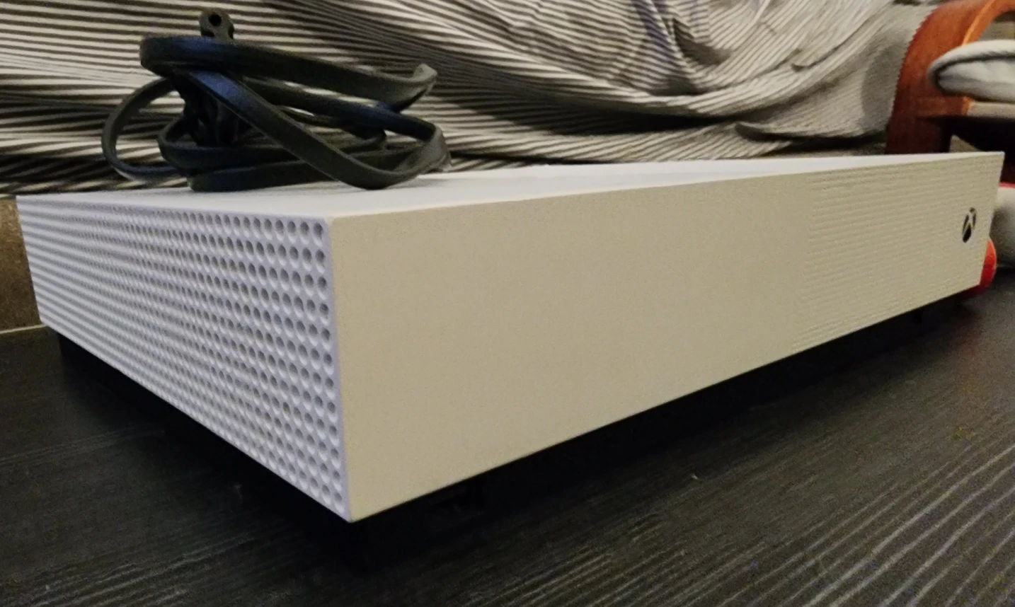 Xbox One S Digital Edition - photo 2