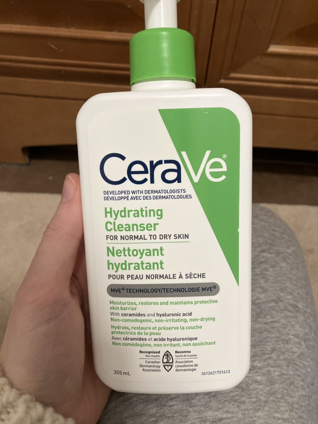 CeraVe hydrating Cleanser thumbnail