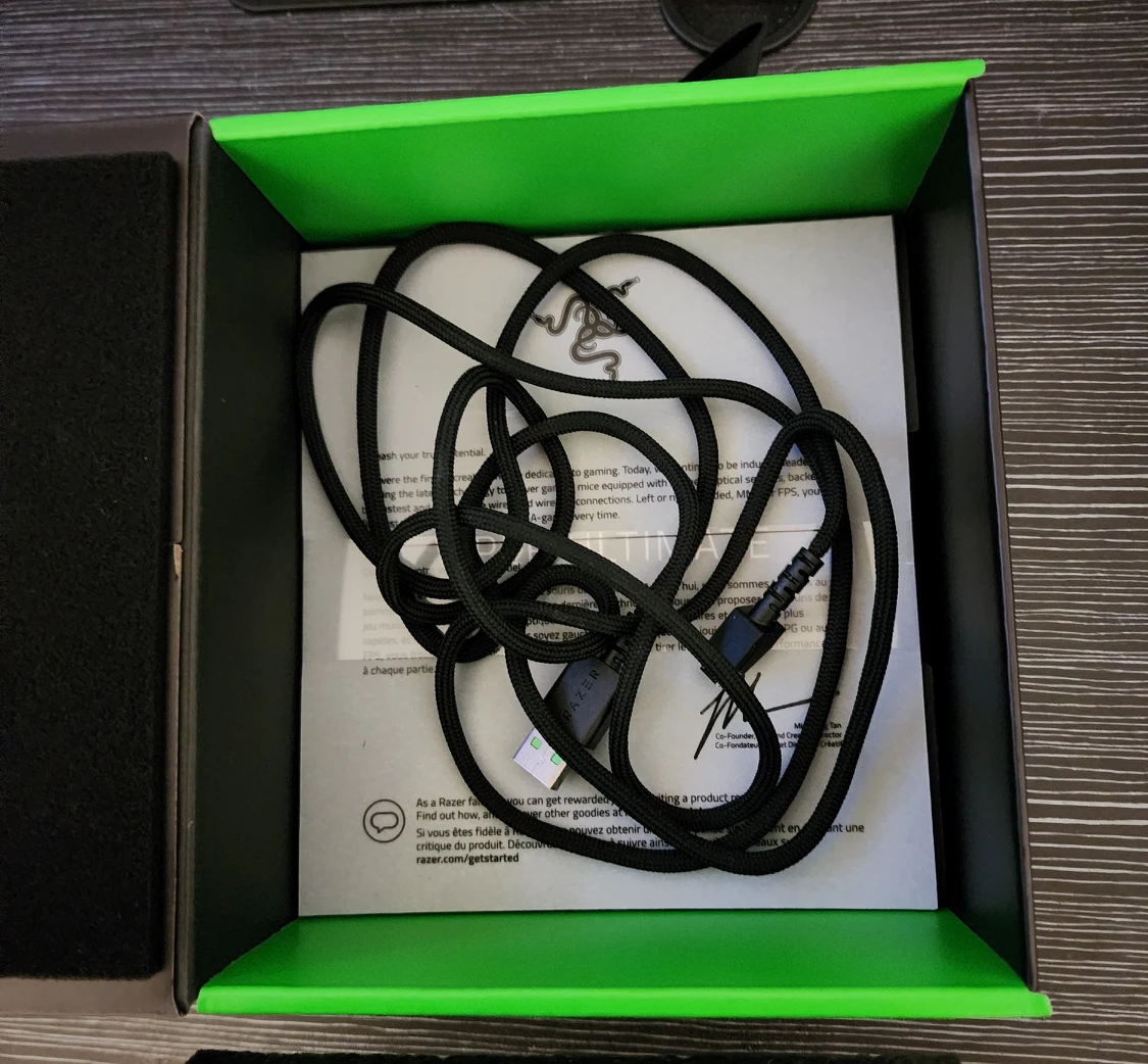 Razer Viper Ultimate Mouse with Dock - photo 3