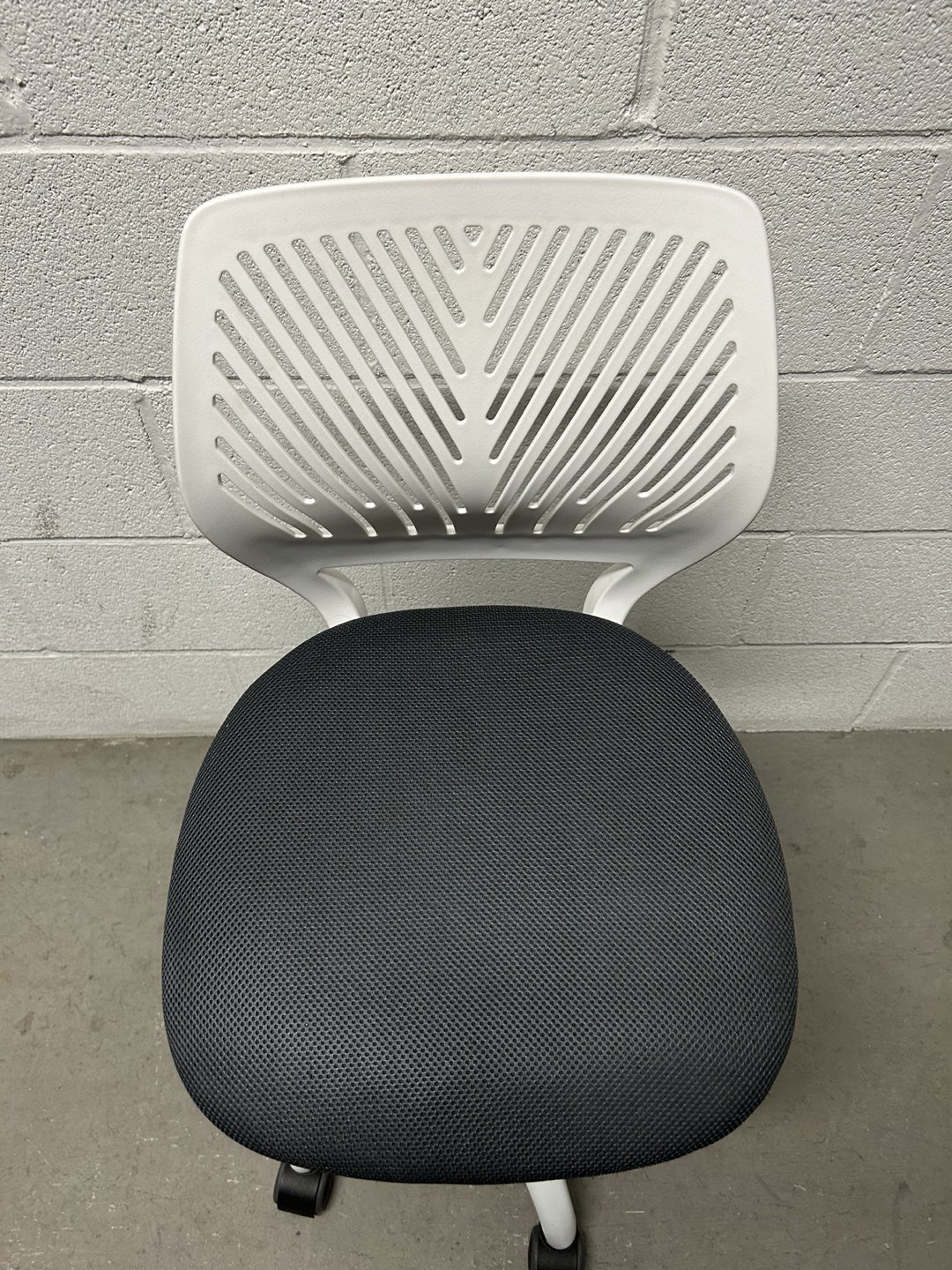 Office Chair - photo 4