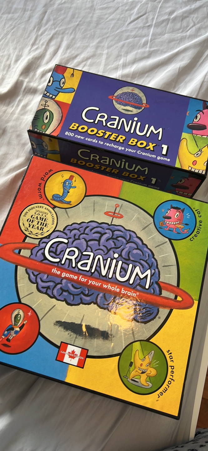 Cranium boardgame + Booster box 1 image indicator(2)