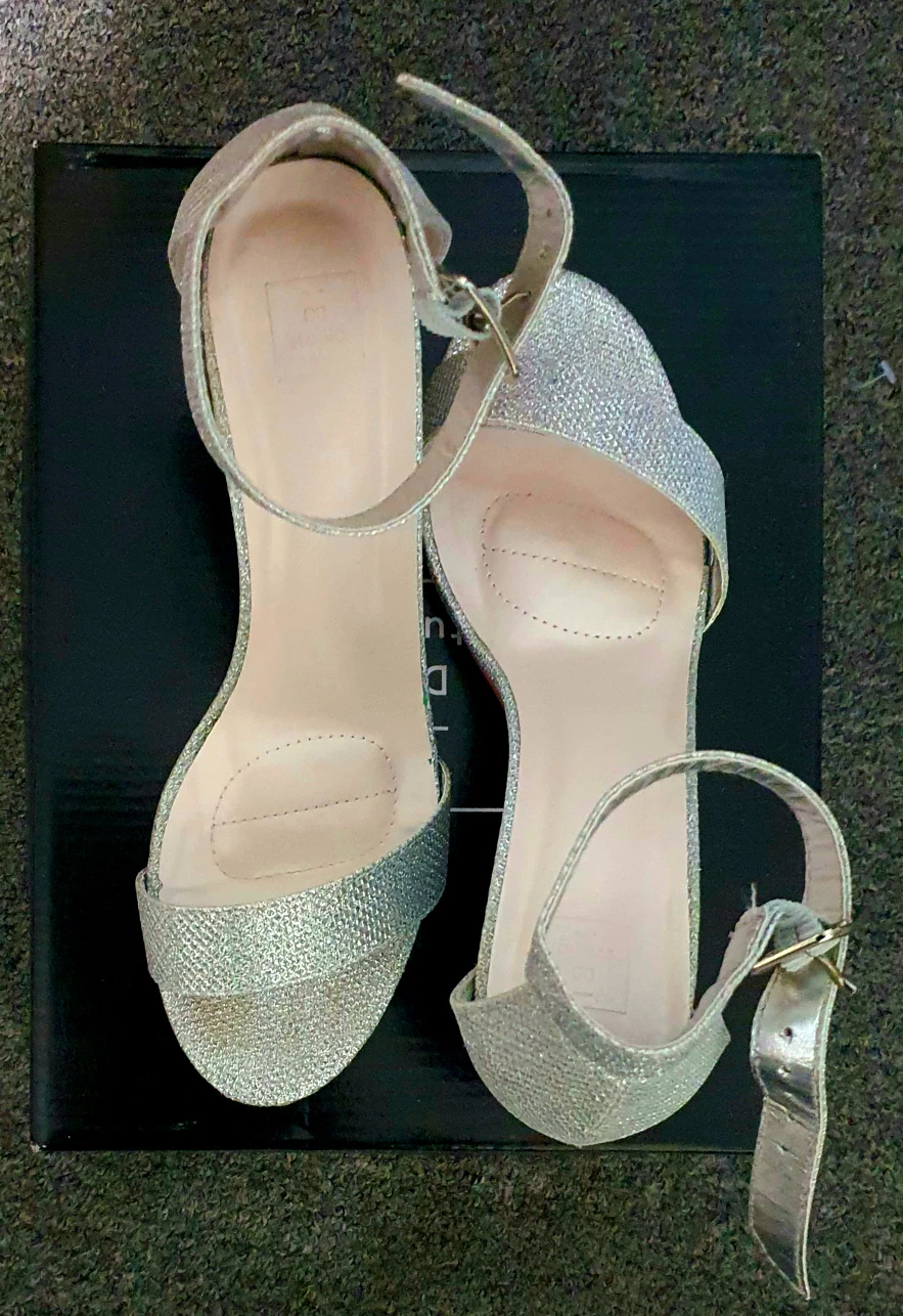 silver heels - photo 2