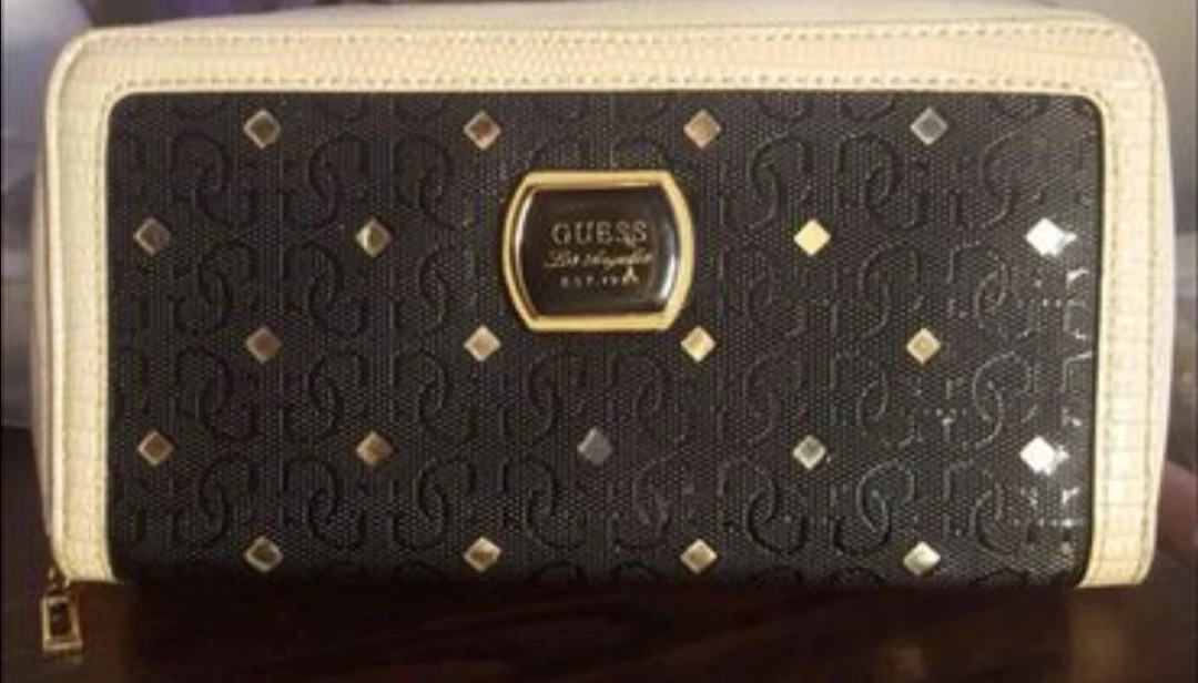 Guess Wallet thumbnail
