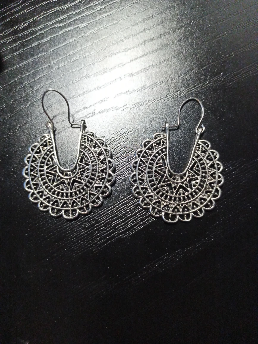 silver earrings thumbnail
