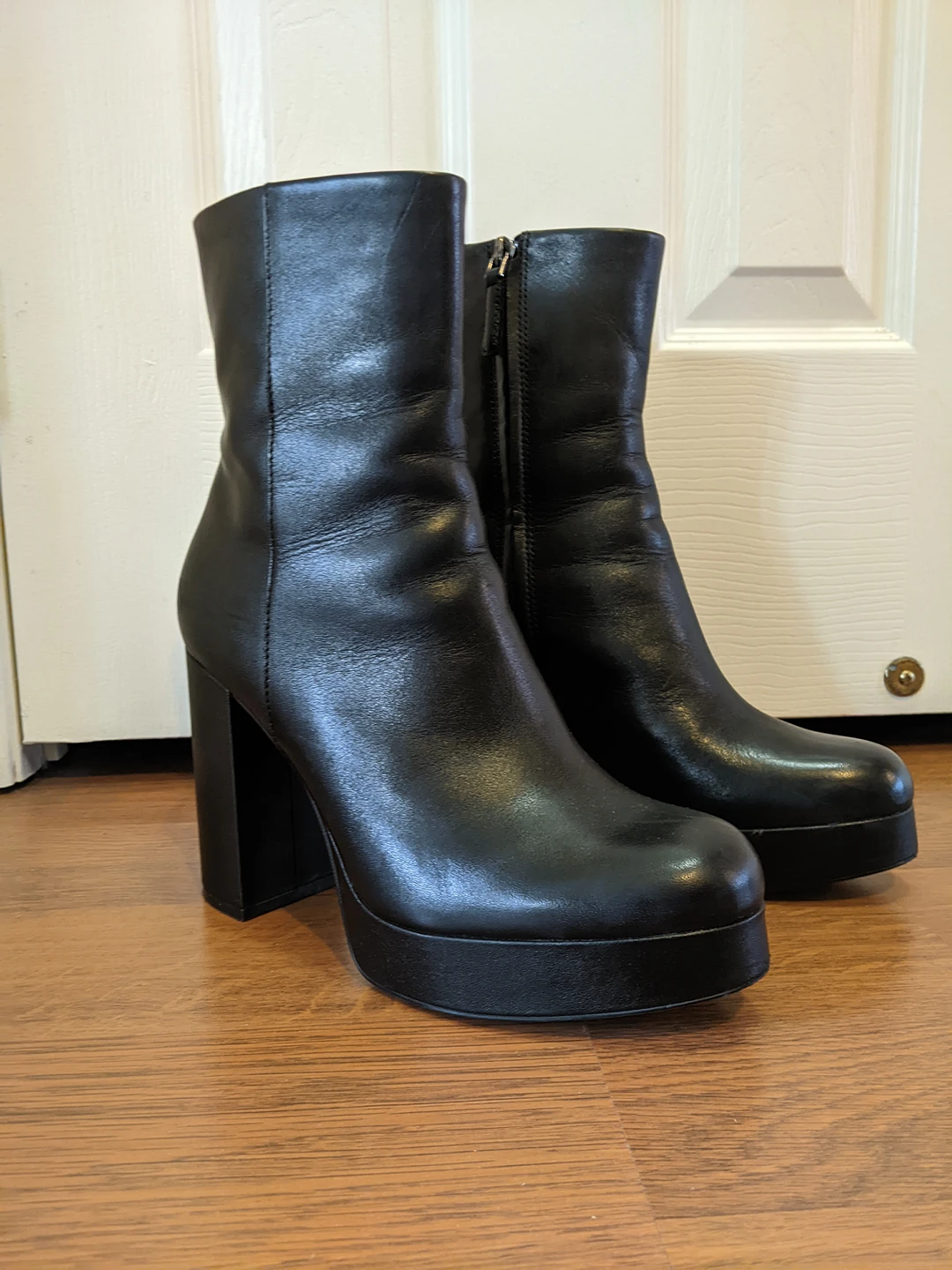 Zara Platform Boots image indicator(2)