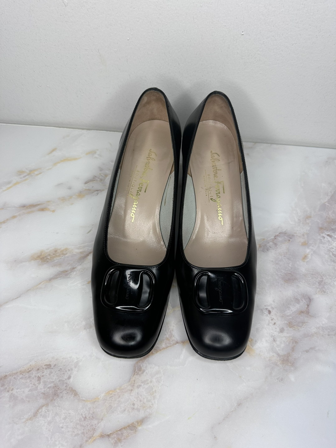 ▪️Vintage Salvatore Ferragamo pumps  ▪️ Size 7-7.5 thumbnail