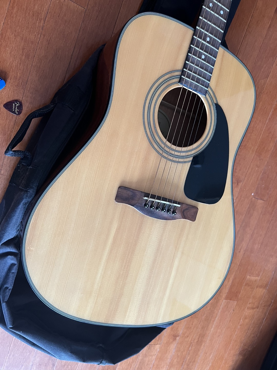 Fender acoustic guitar with accessories - photo 3