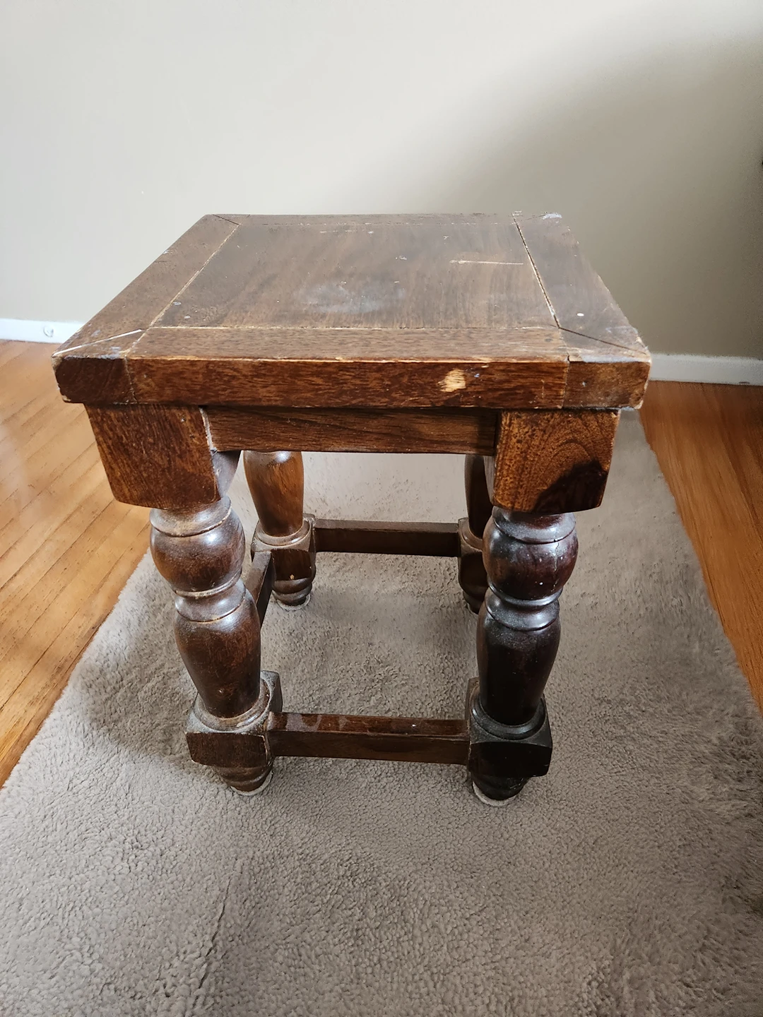 small Indonesian end table - photo 2