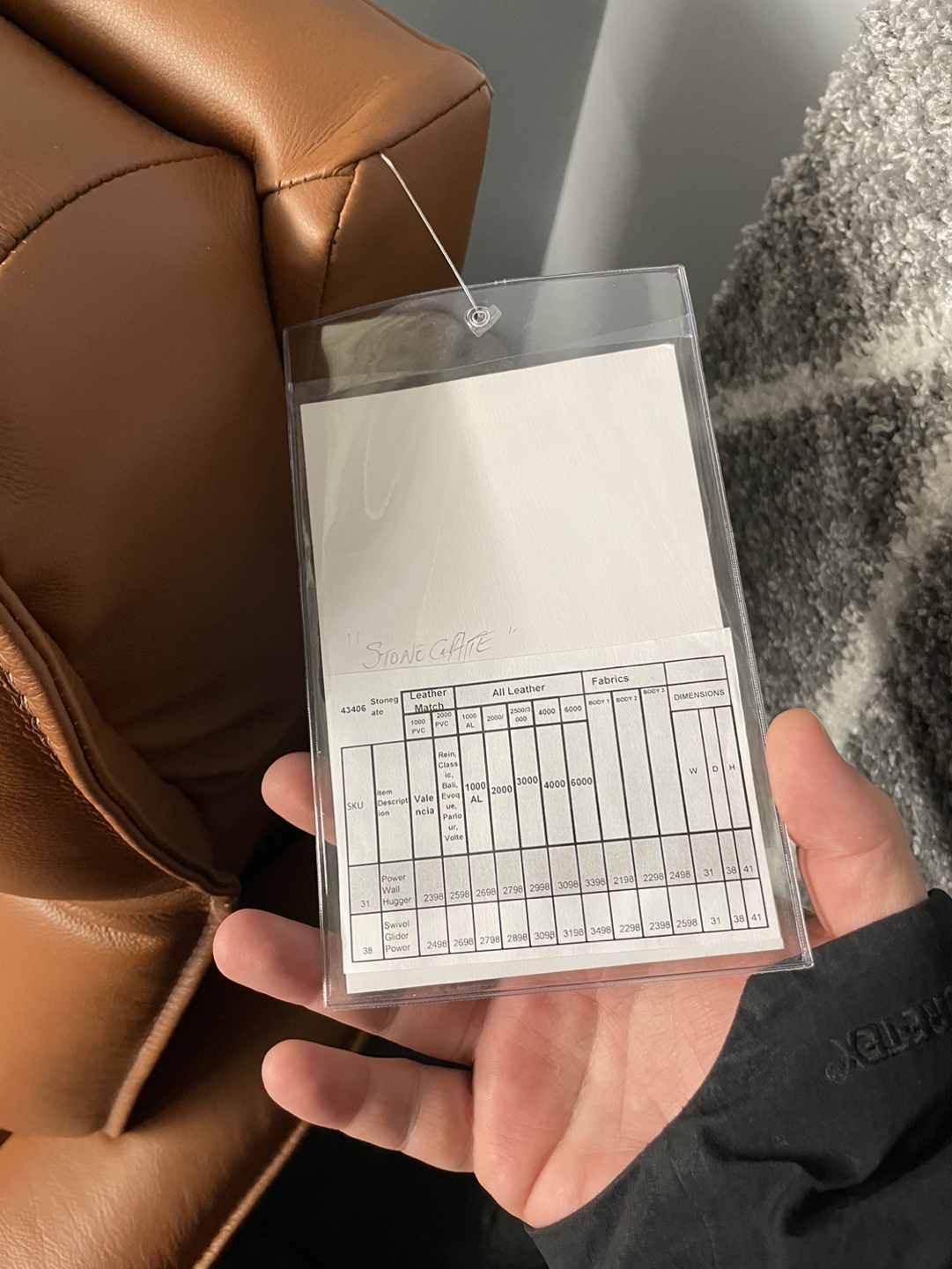 Like NEW Leather Recliner image indicator(7)