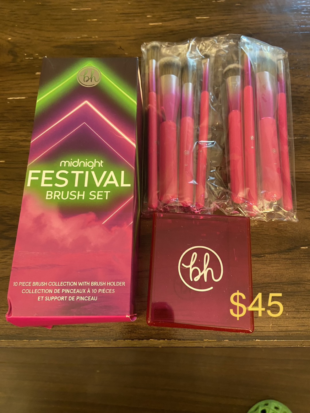Set of make up brush