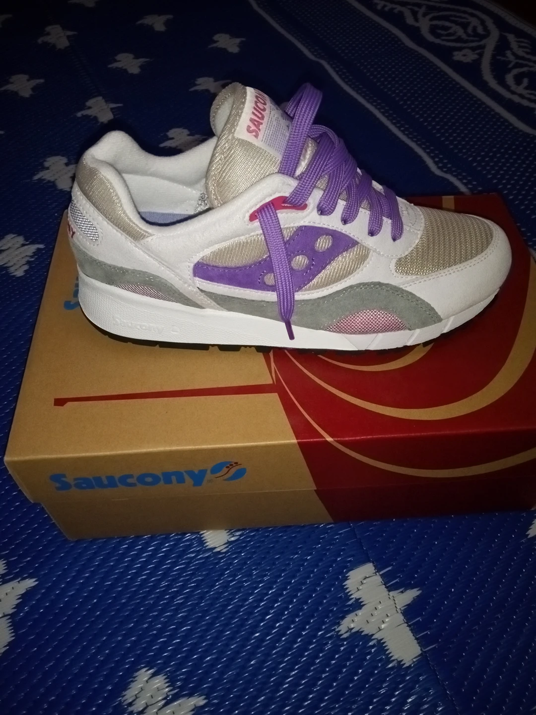 Saucony