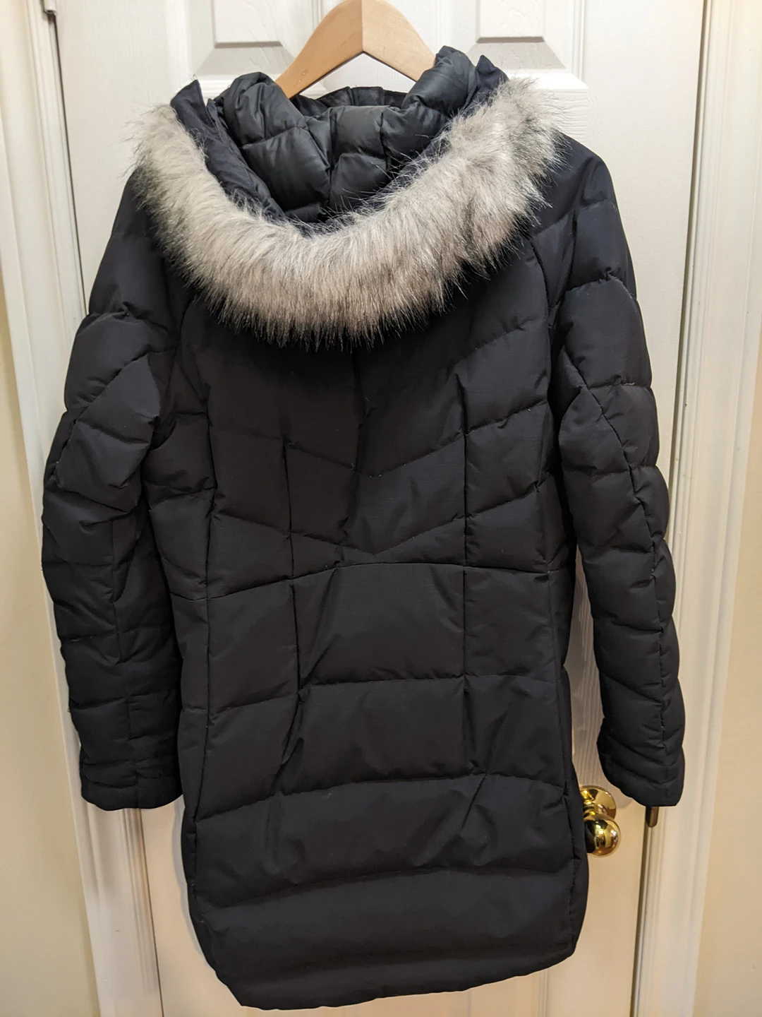 Columbia Winter black jacket image indicator(3)