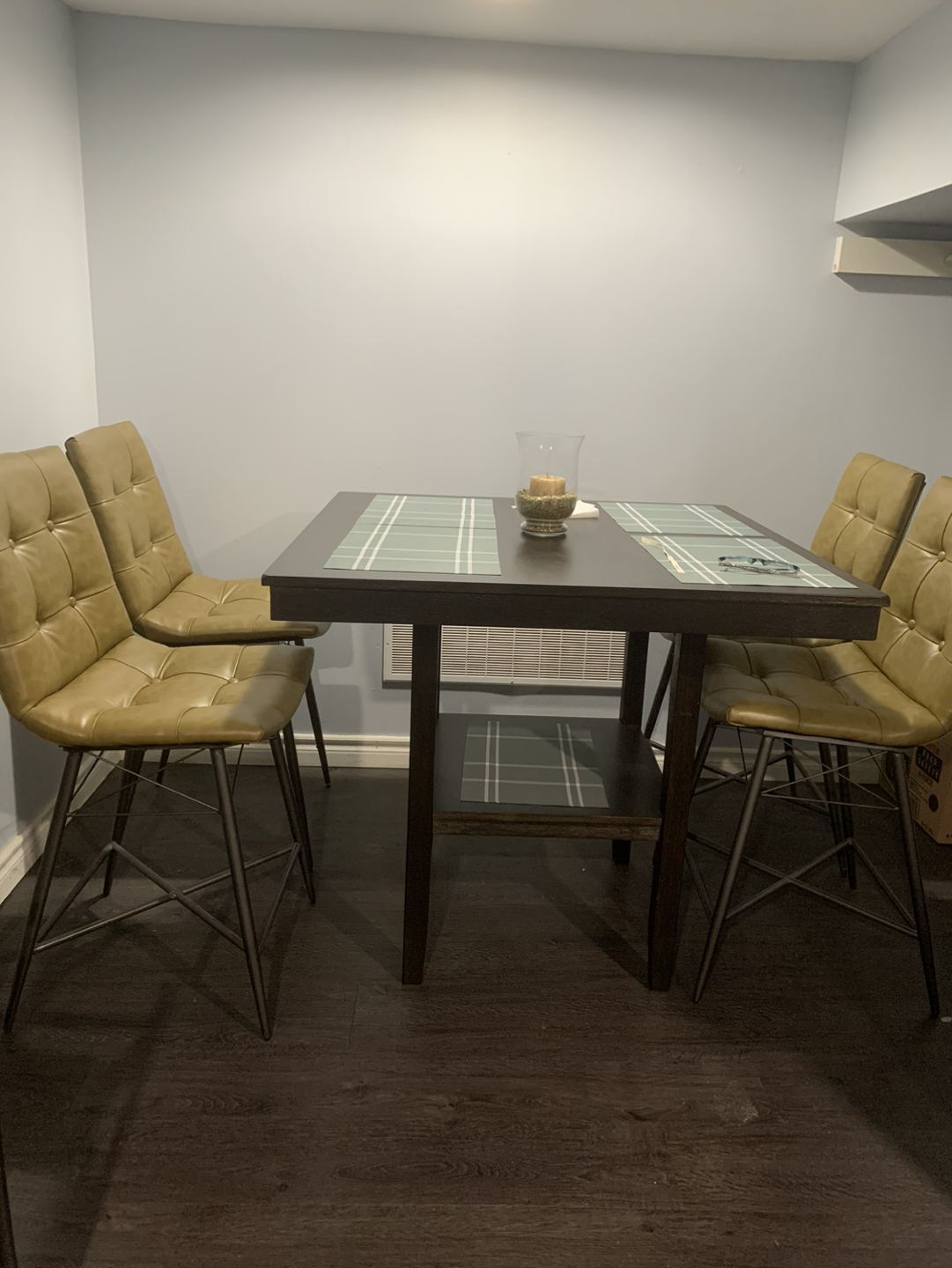 Dinning table