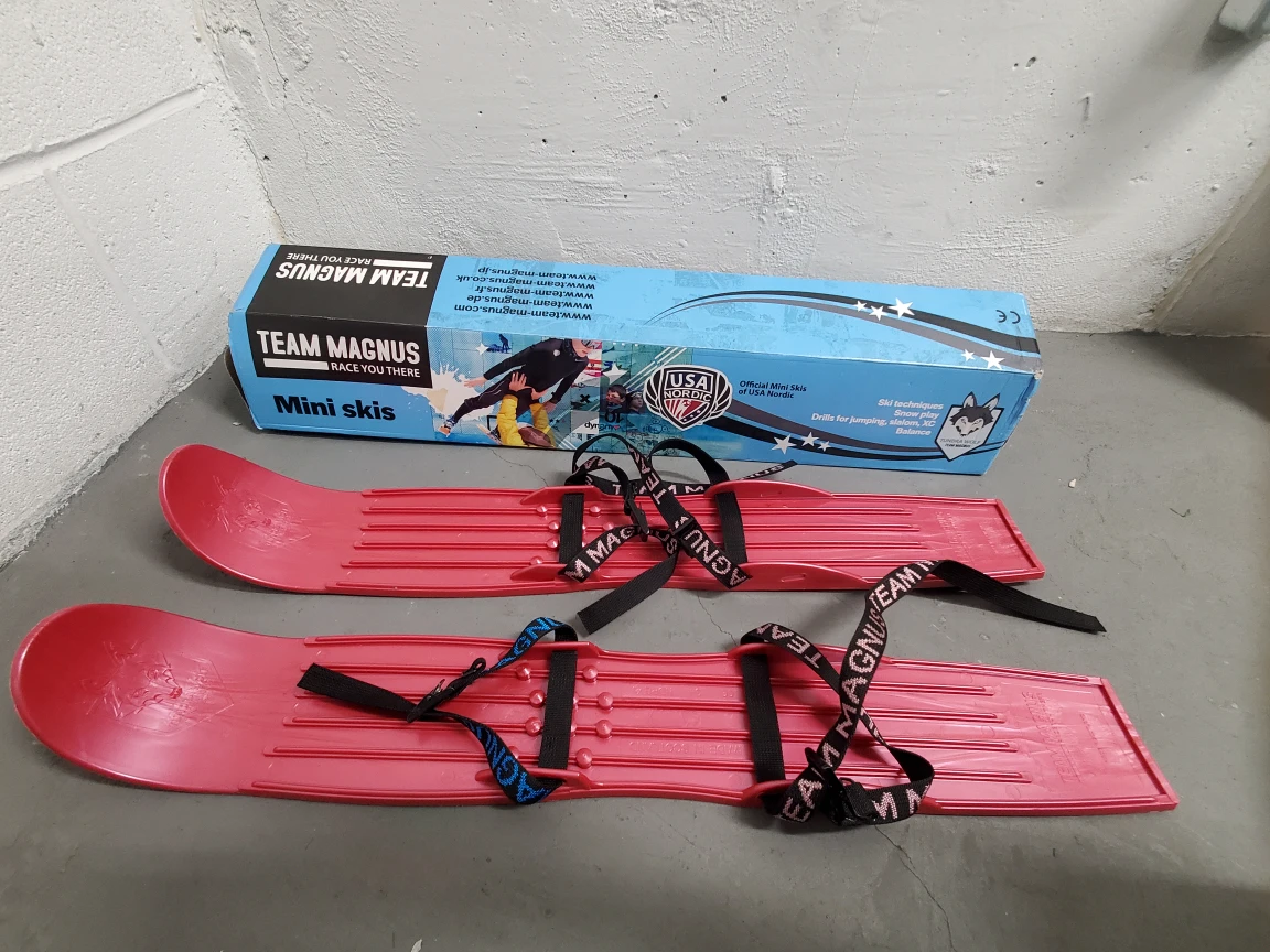 mini ski thumbnail