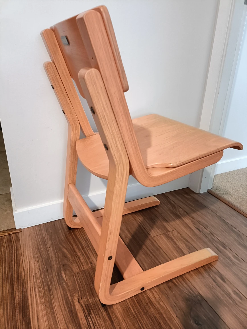 Wooden Chair - photo 2
