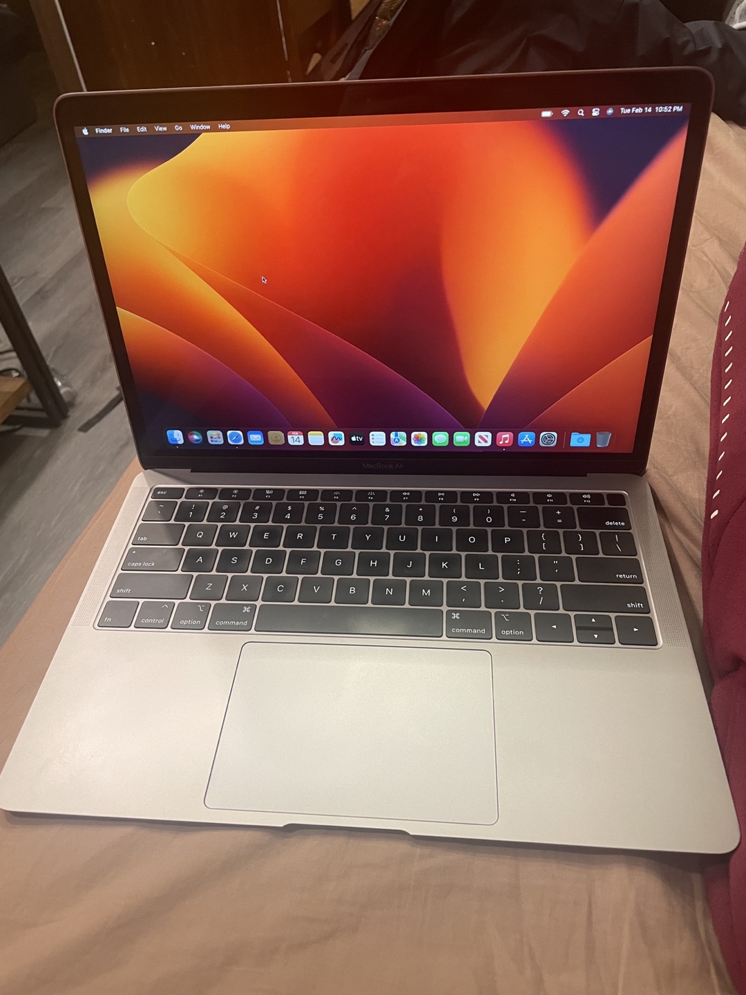 MacBook A1932 mid 2019