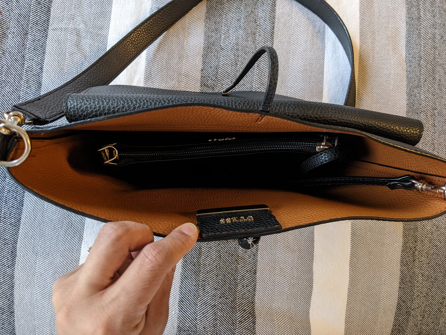 Black Reversible GUESS Crossbody Bag image indicator(3)