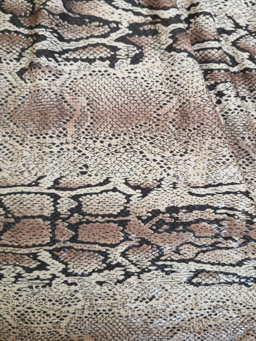 Stretching leopard print fabric