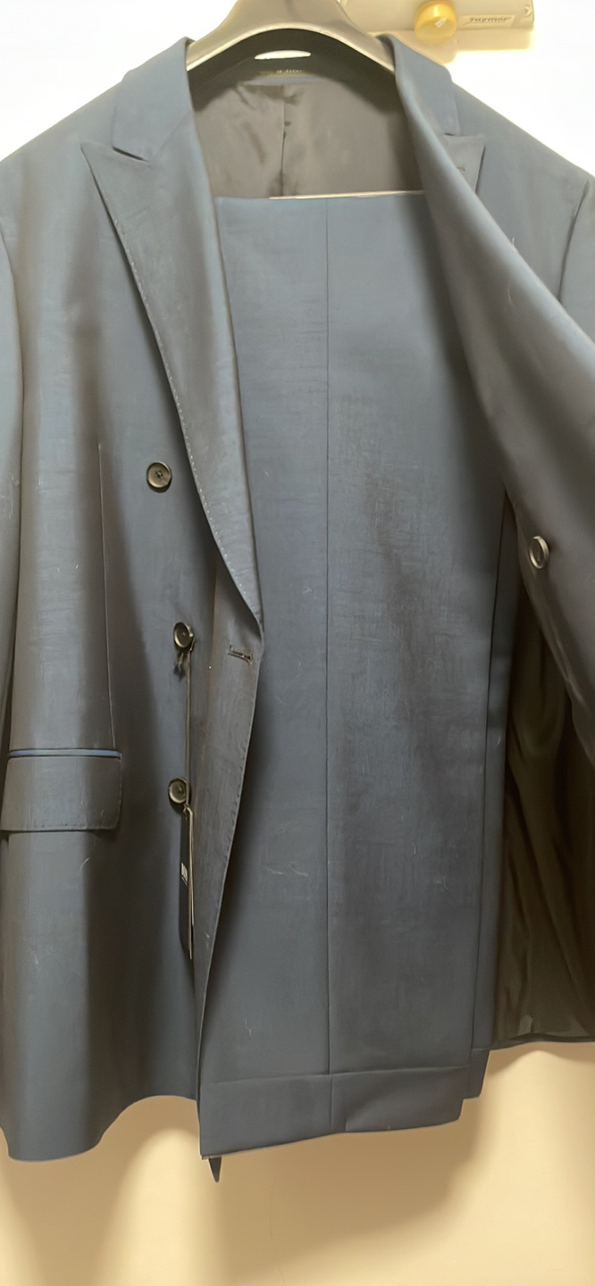 Hugo Boss Slim Fit Suit 44R - photo 3