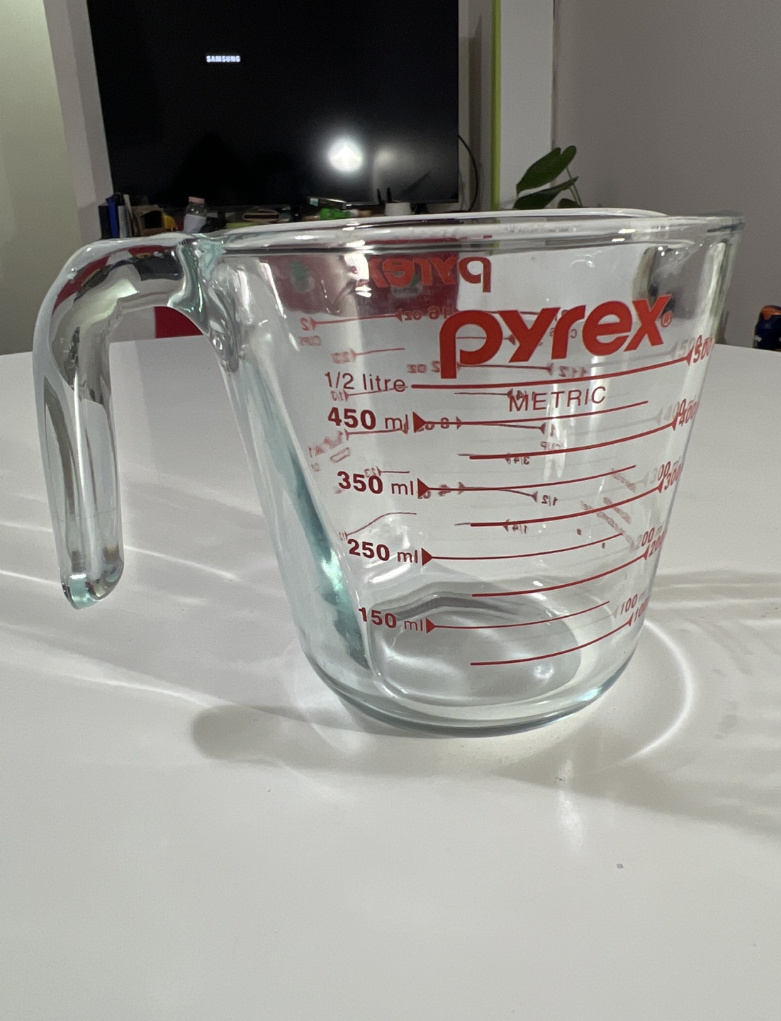 Pyrex measurement glass cup thumbnail