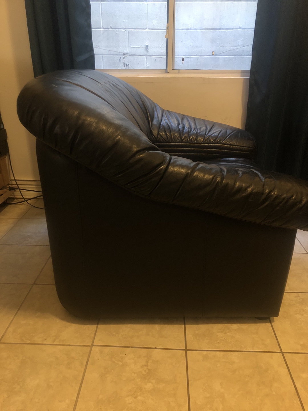 Black Leather Seat - photo 3