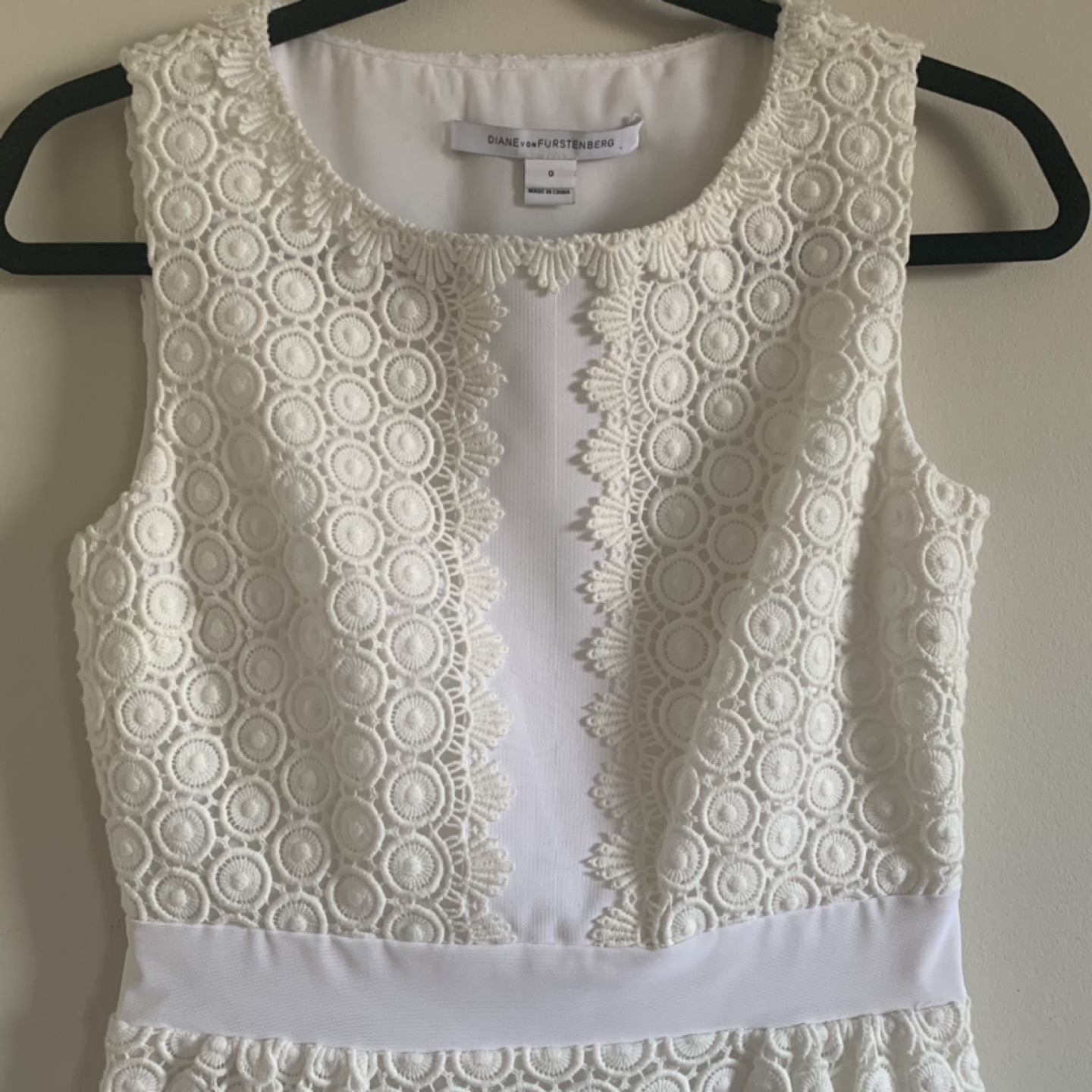 DVF Diane von Furstemberg Tavita Lace Top - Size 0 image indicator(3)