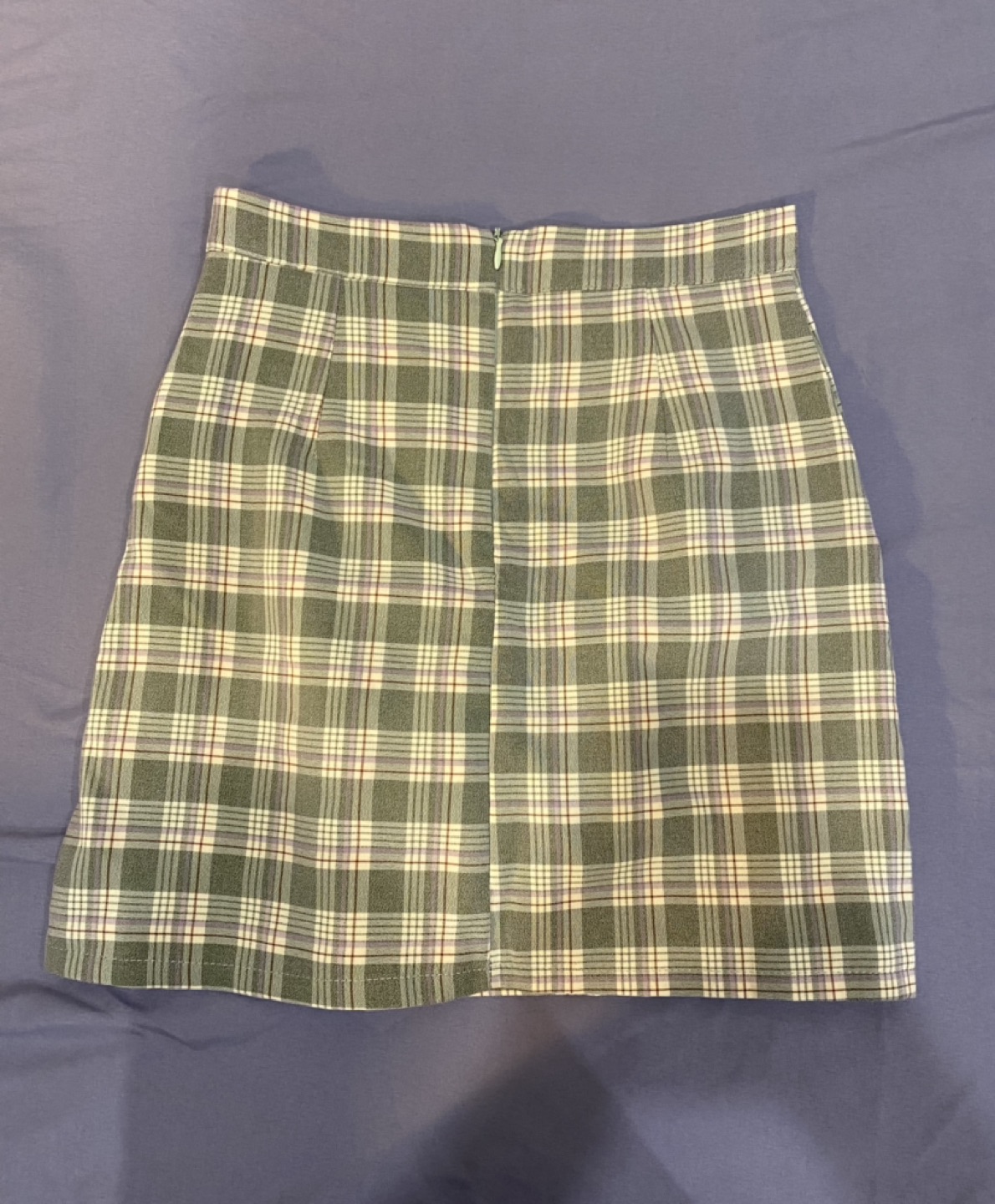 Green plaid skirt image indicator(2)