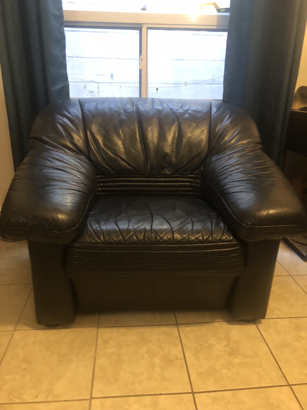 Black Leather Seat - photo 2