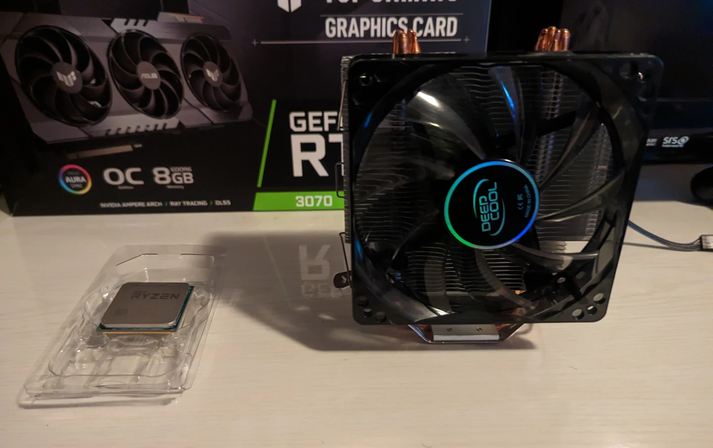 AMD cpu Ryzen 7 2700x with cooler thumbnail