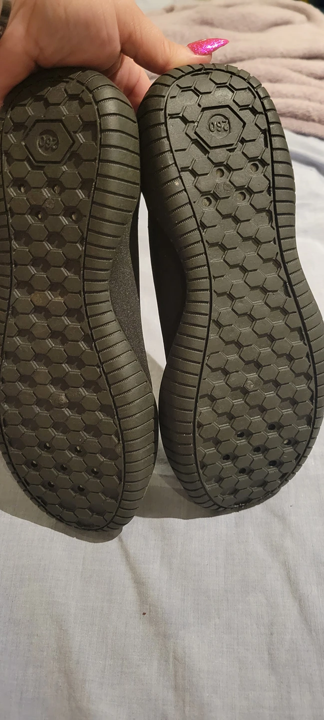 Water Shoes image indicator(2)