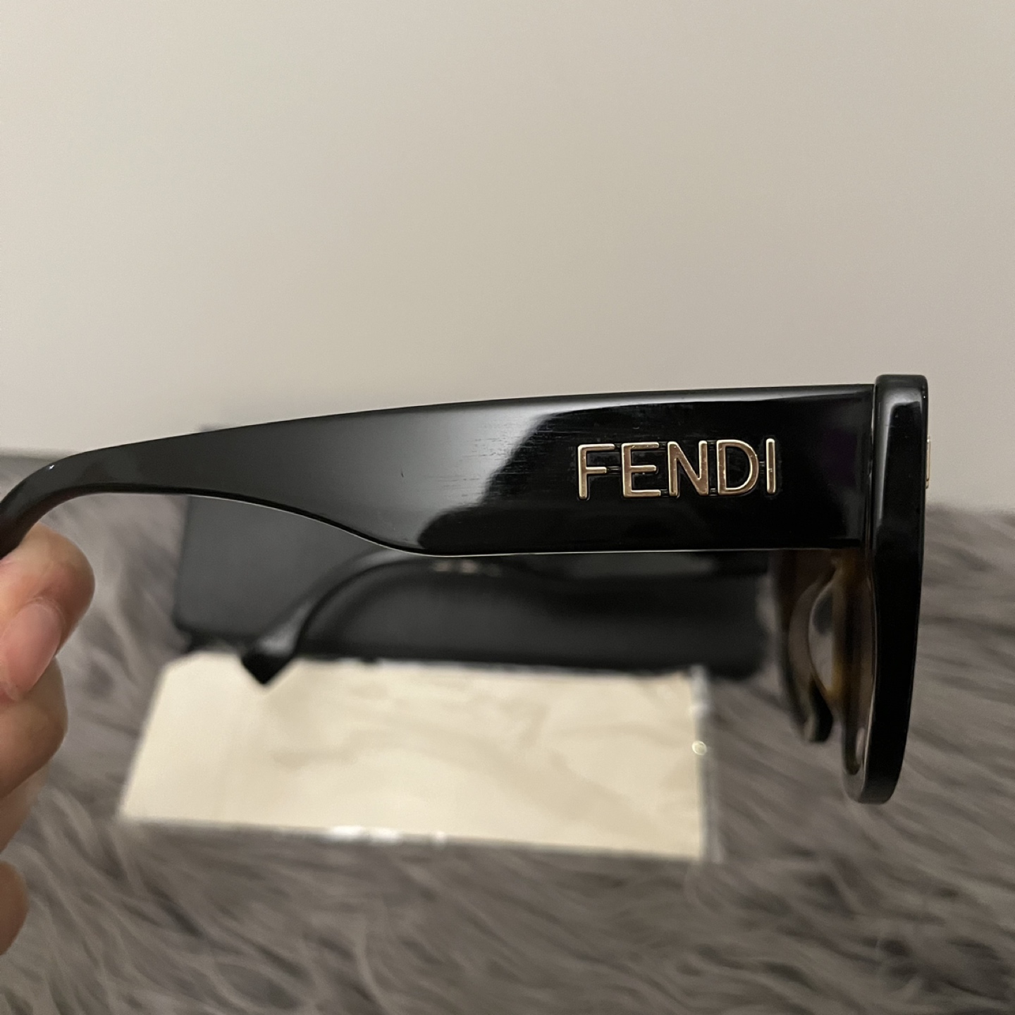 Fendi Sunglasses - photo 3