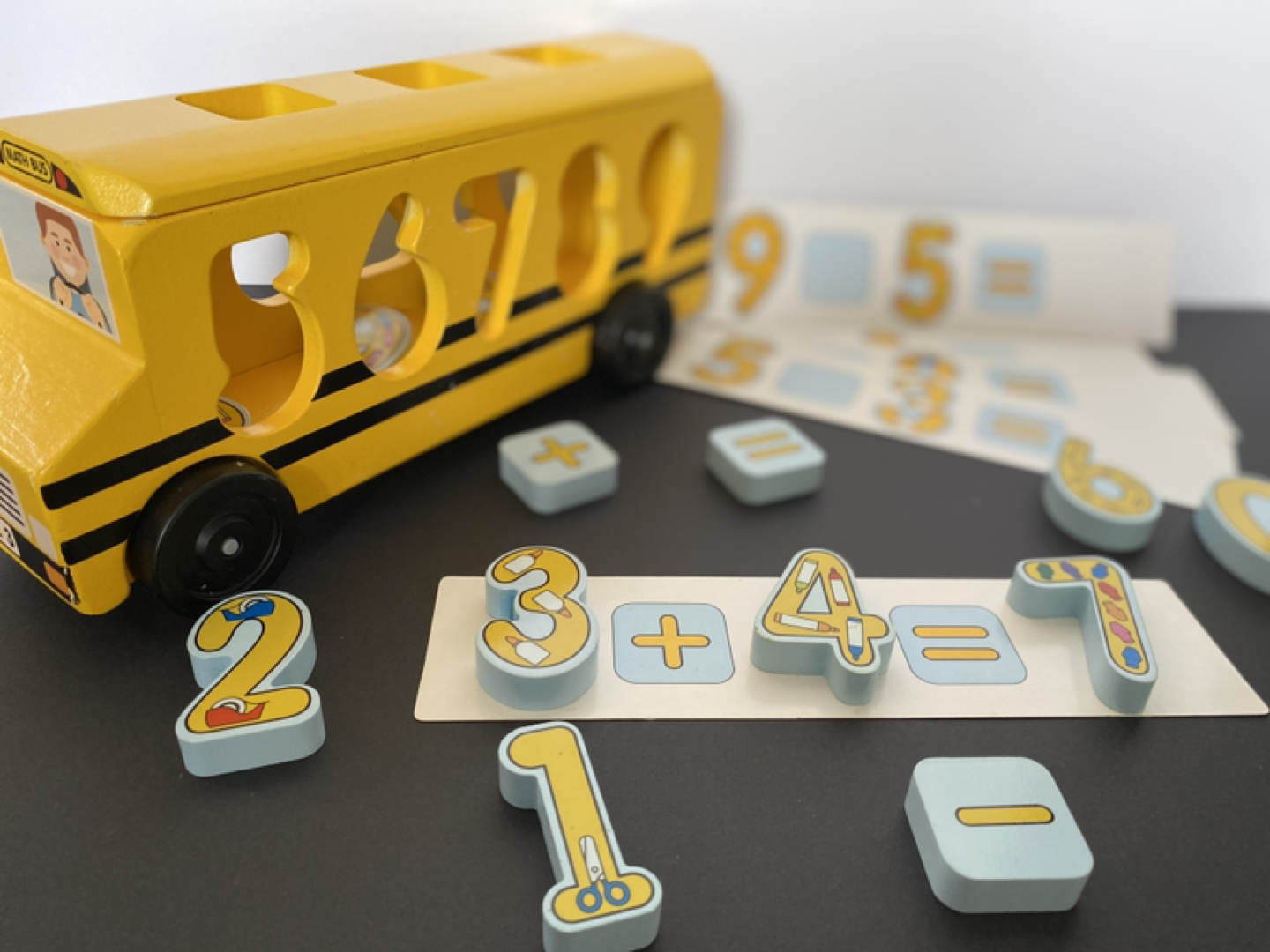Melissa and Doug Number Matching Math Bus thumbnail