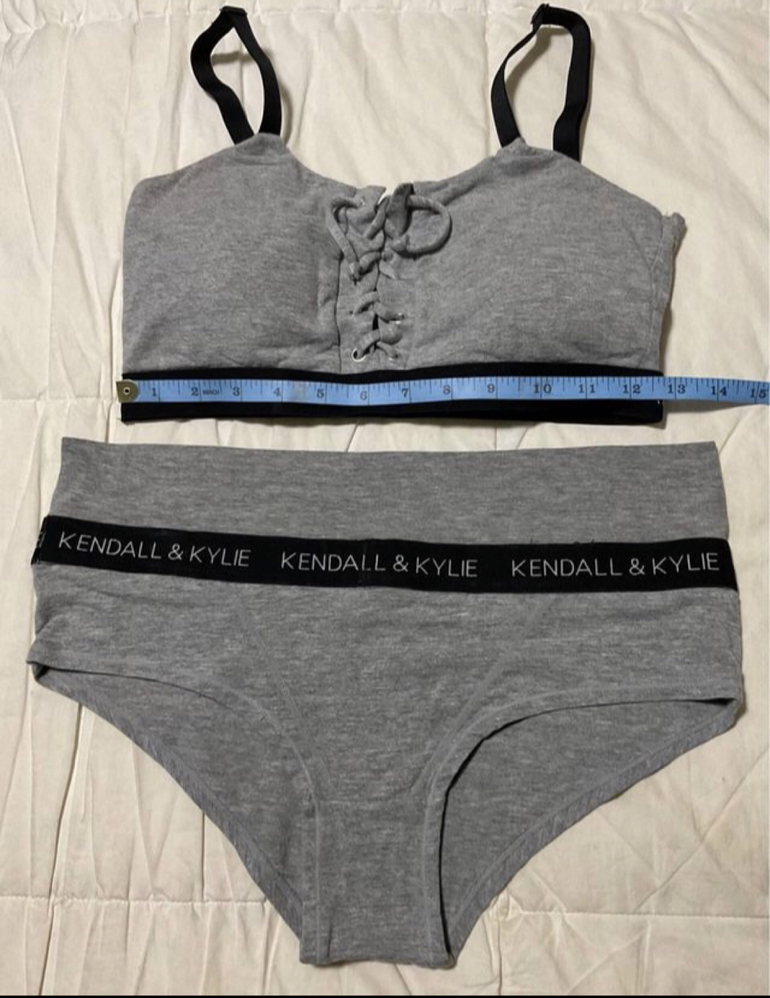 Kendall & Kylie Sets (Grey/White) image indicator(5)