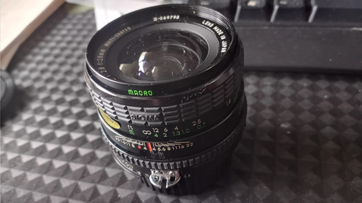 Nikkormat FT2, Nikon TeleTouch 800 Camera and lens package image indicator(7)