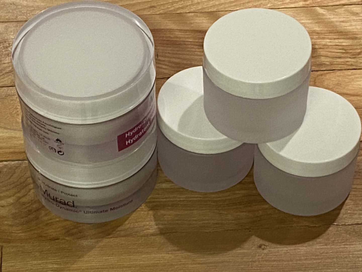 Empty Clean Acrylic Moisturizer Containers thumbnail