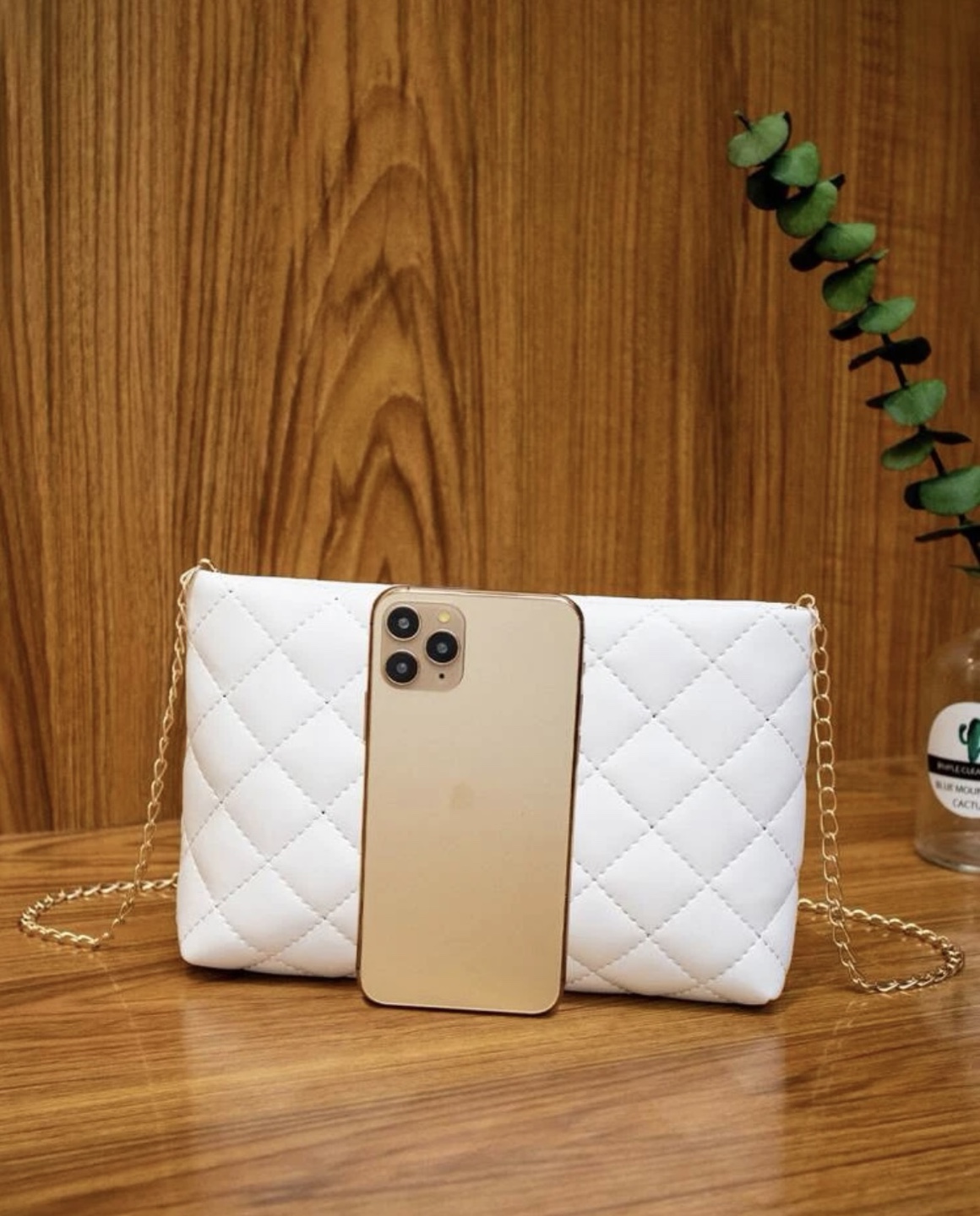 Quilted Embossed chain crossbody bag image indicator(4)