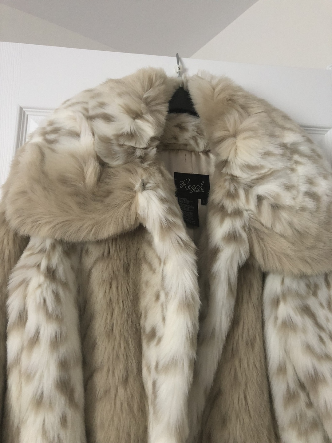 Fun Fur Faux Coat image indicator(3)