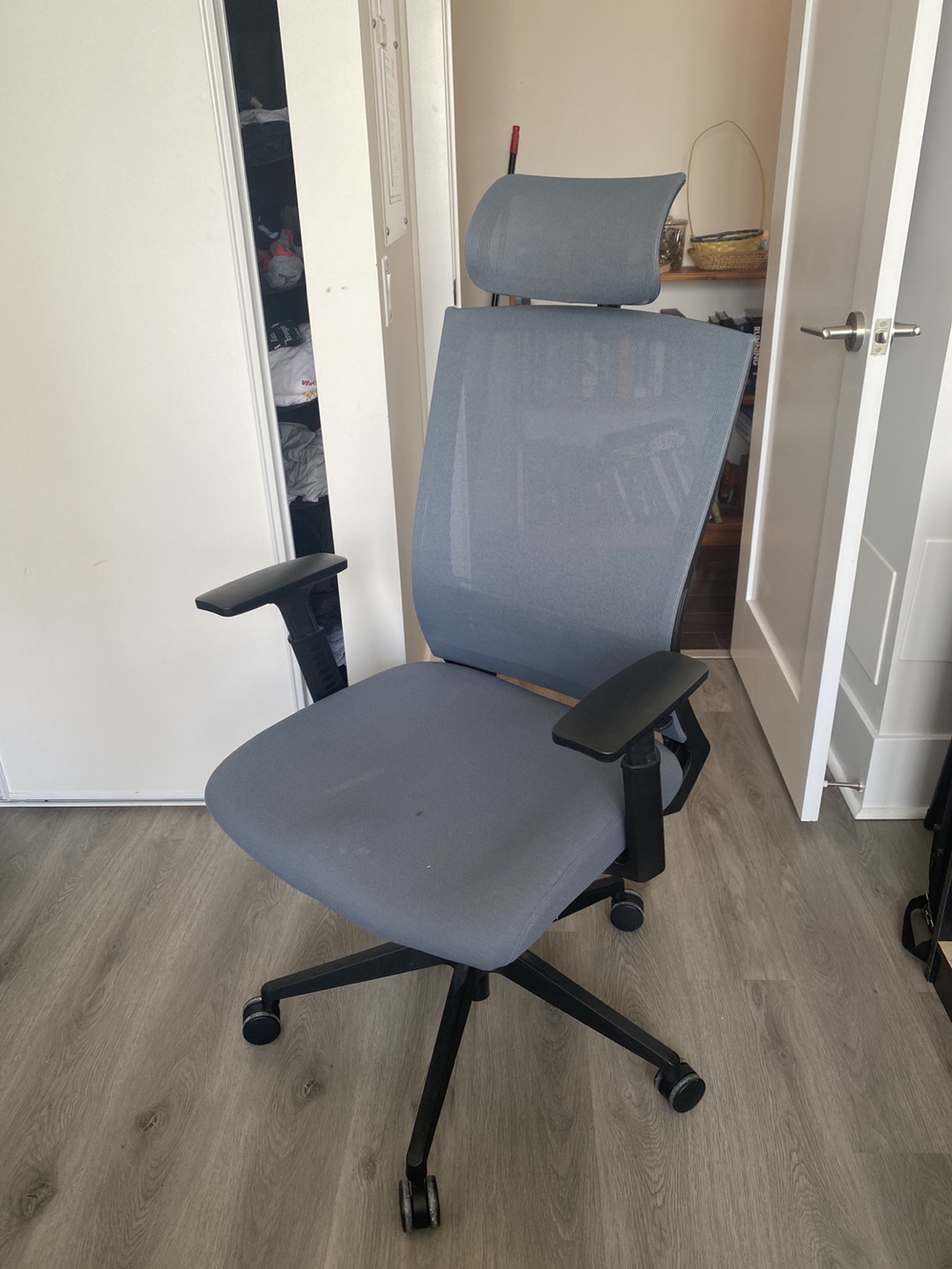 Desk chair - photo 3