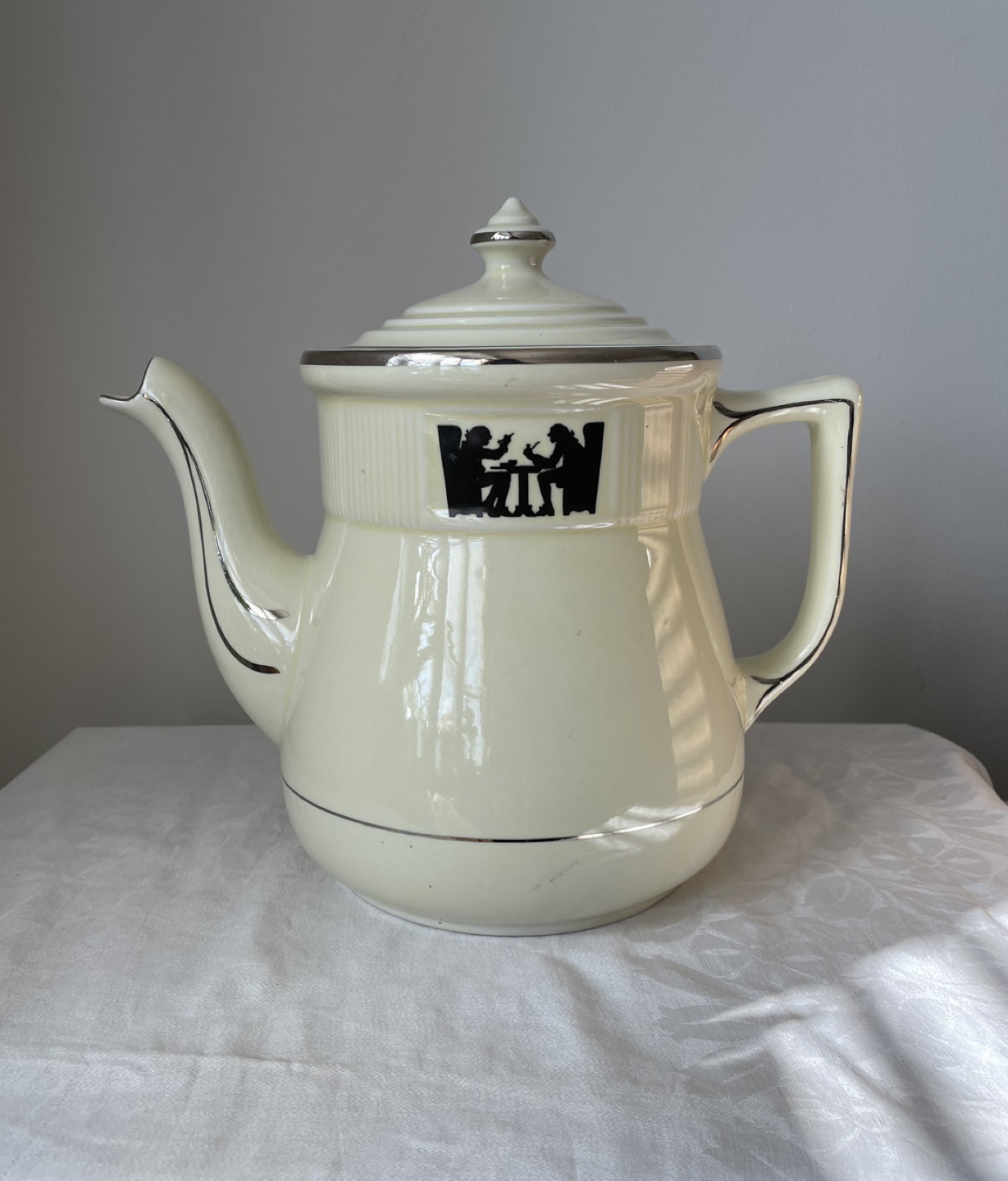 Large vintage teapot thumbnail