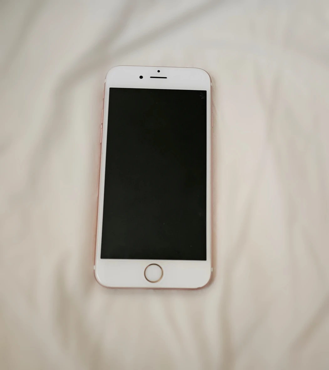 Iphone 6s Rose Gold | GREAT CONDITION - photo 4